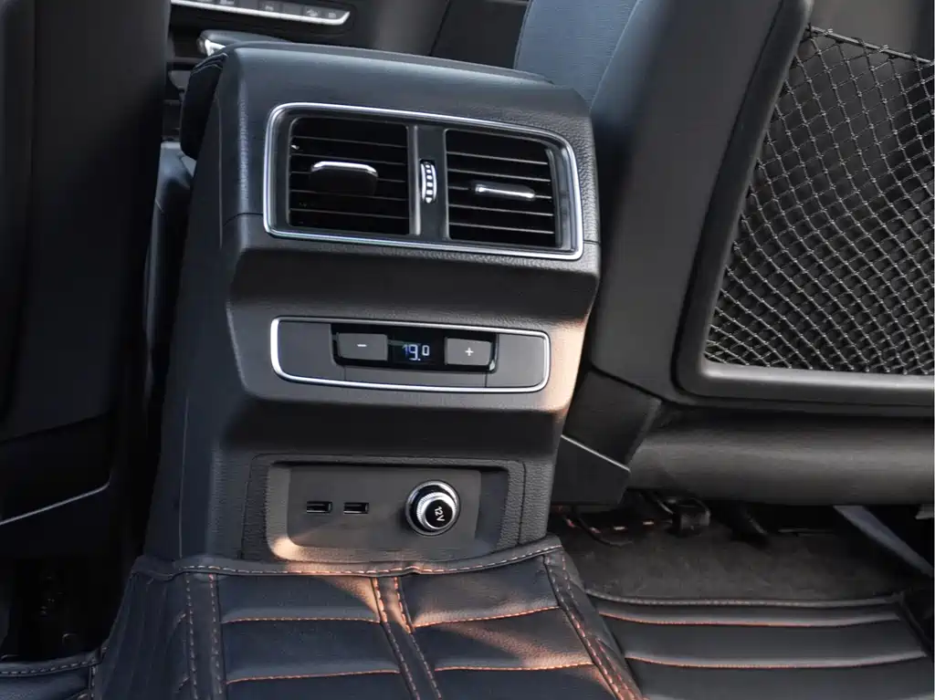 Audi Q5L — миниатюра 19