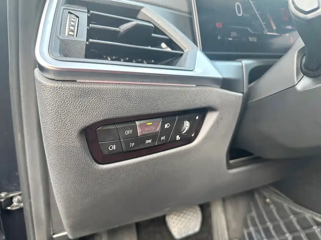 BMW 3 Series — миниатюра 12
