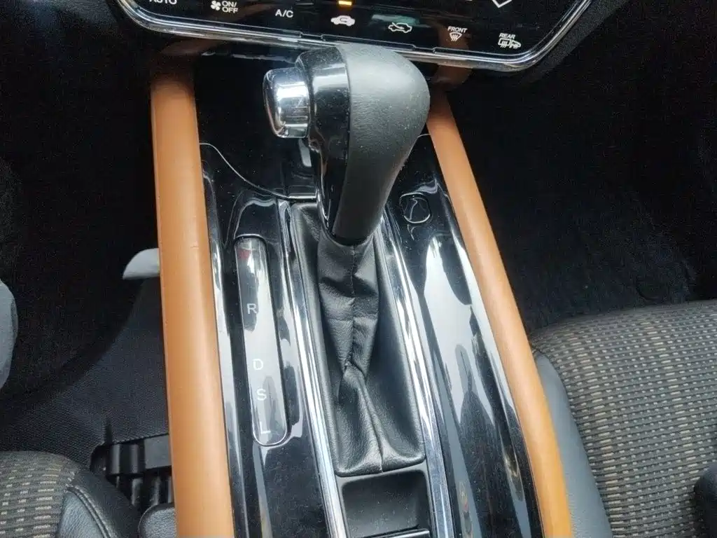 Honda Vezel — миниатюра 15