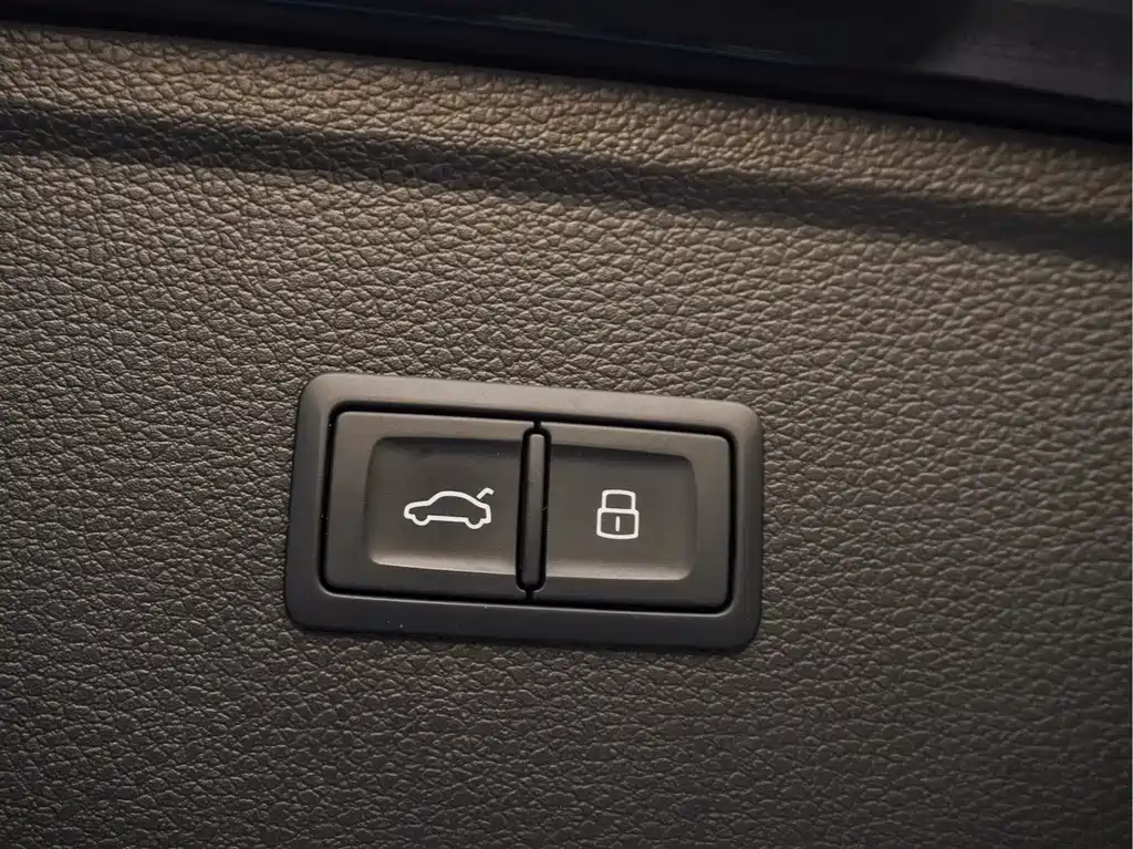 Audi Q5L — миниатюра 32