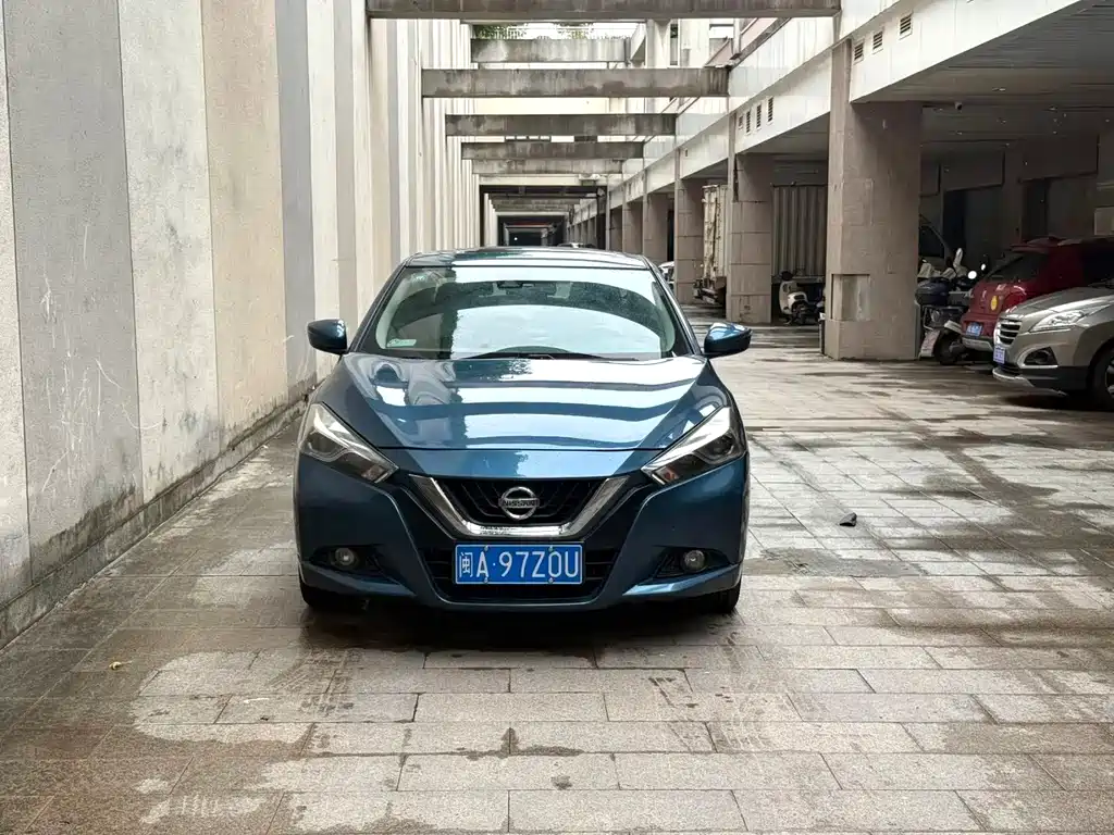 Nissan Bluebird — миниатюра 2