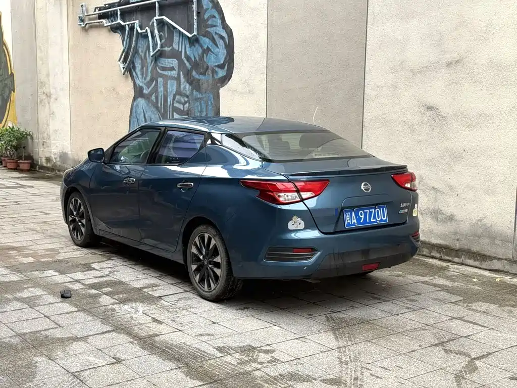 Nissan Bluebird — миниатюра 8