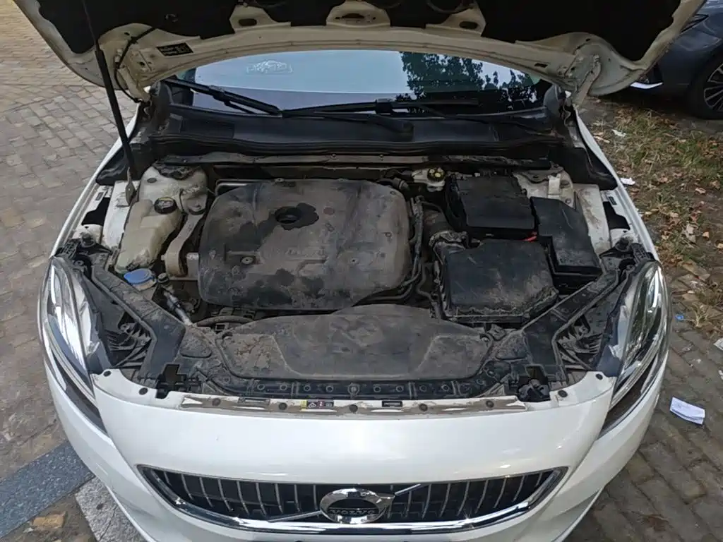 Volvo V40 — миниатюра 20