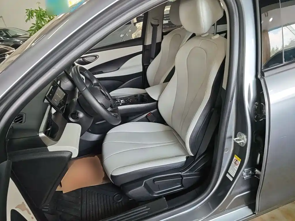 BYD Seal 05 DM-i — миниатюра 15