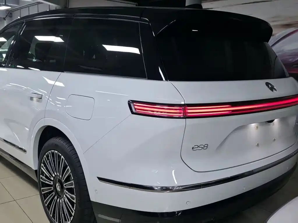 NIO ES8 2026 мест Executive Luxury