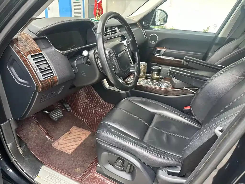 Land Rover Range Rover — миниатюра 6