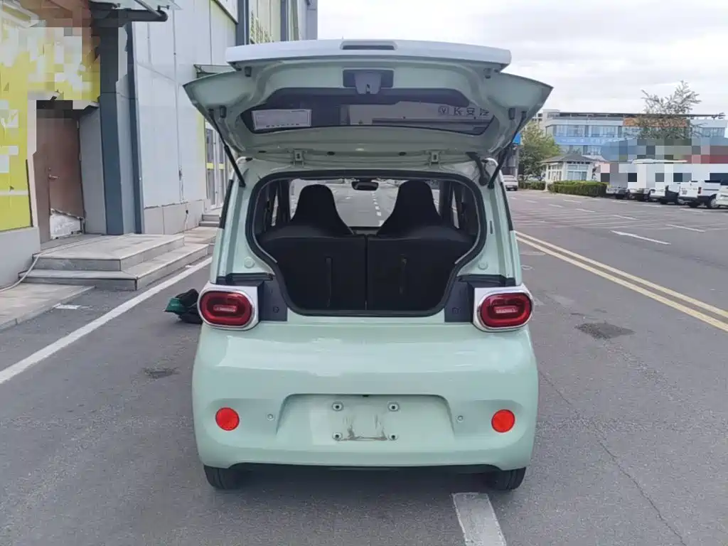 Wuling MINIEV — миниатюра 19