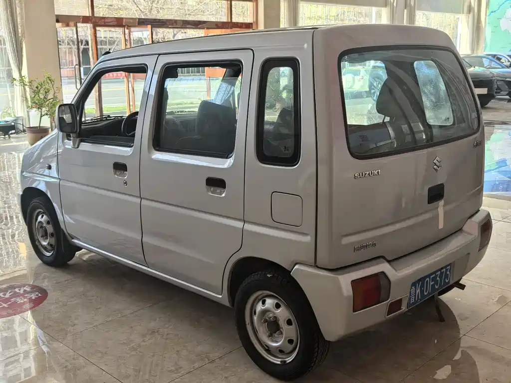 Suzuki Beidouxing 2013 1.0L MT
