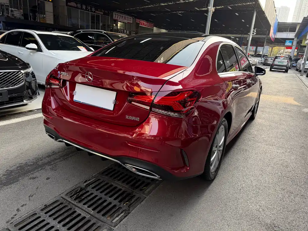 MERCEDES-BENZ A CLASS