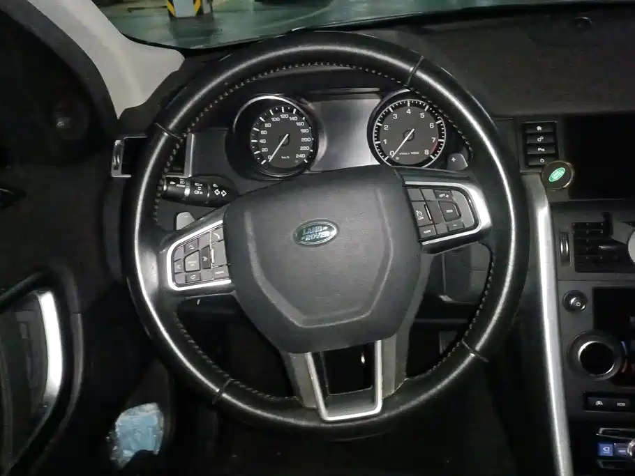 Land Rover Discovery Sport — миниатюра 15