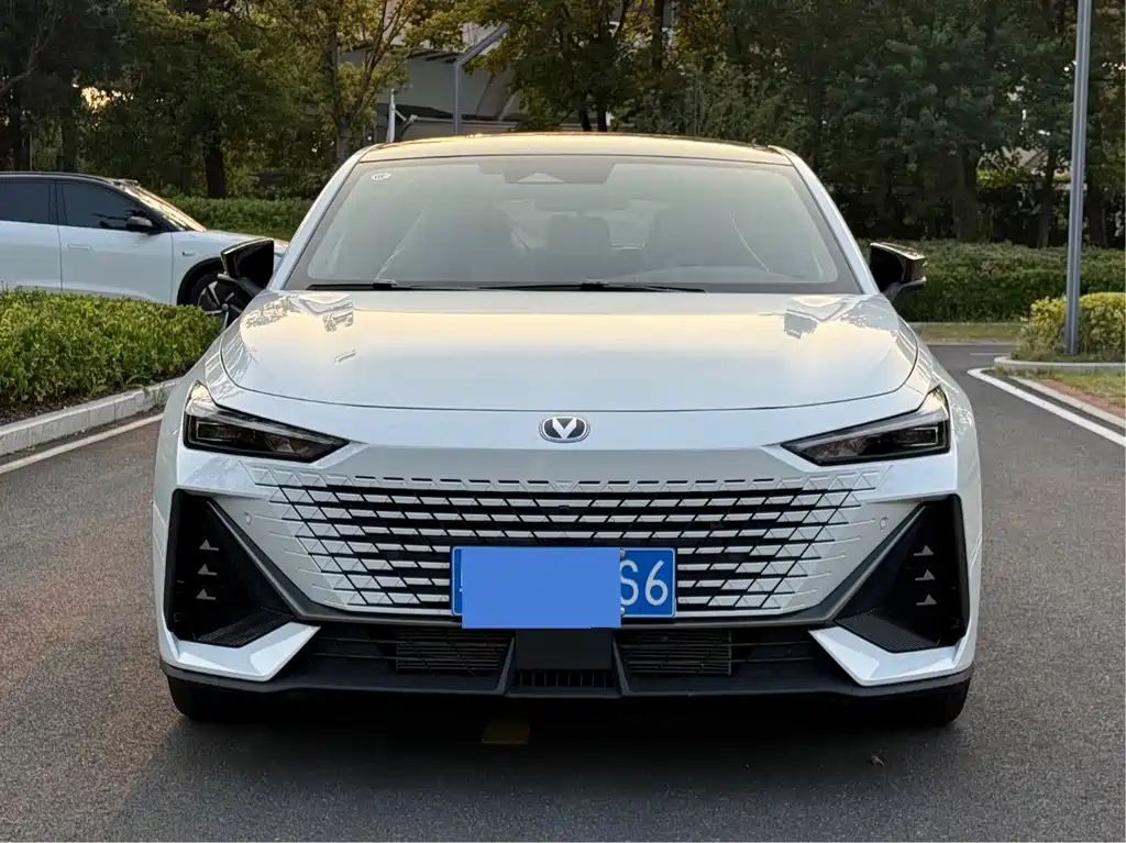 Changan UNI-V — миниатюра 2