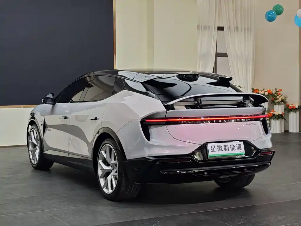 LOTUS SPORTS CAR ELETRE