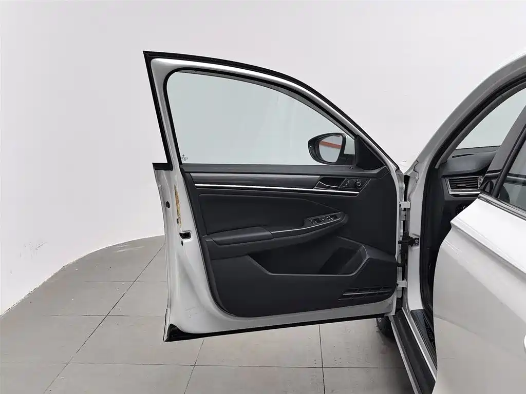 VOLKSWAGEN C TREK WEI COLLAR