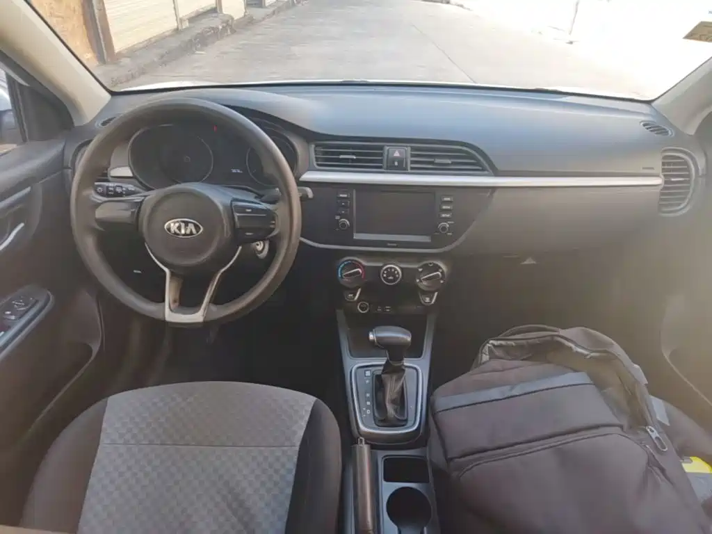 Kia K2 — миниатюра 10