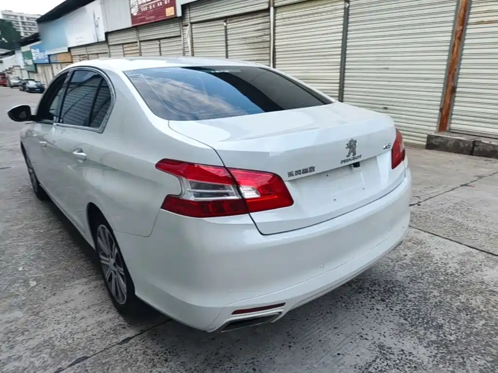 Peugeot 408 — миниатюра 5