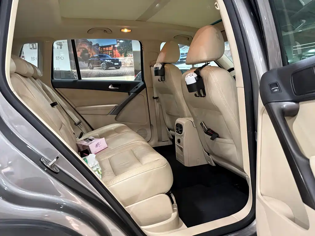 Volkswagen Tiguan — миниатюра 12