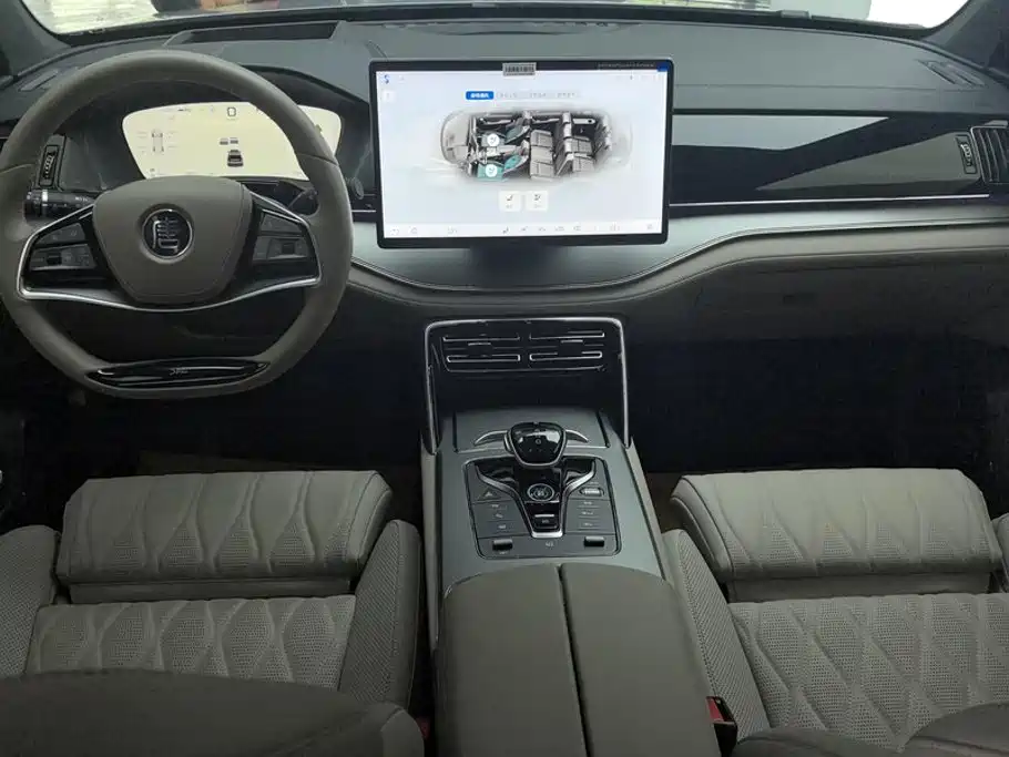 BYD Tang New Energy — миниатюра 12