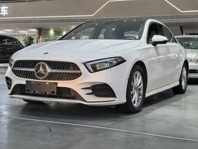 MERCEDES-BENZ  A CLASS
