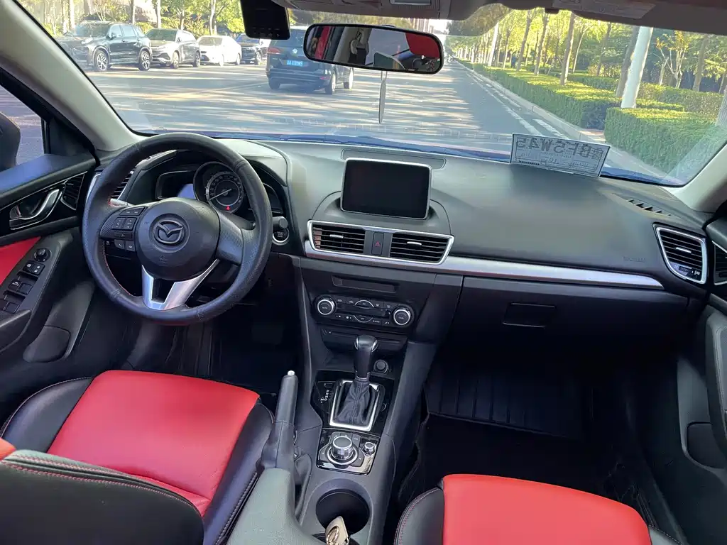Mazda 3 Axela — миниатюра 10