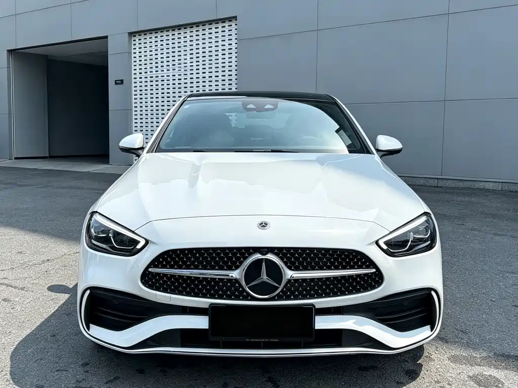Mercedes-Benz C-Class — миниатюра 3