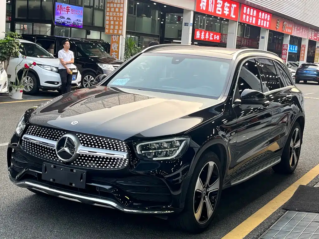 Mercedes-Benz GLC 2023