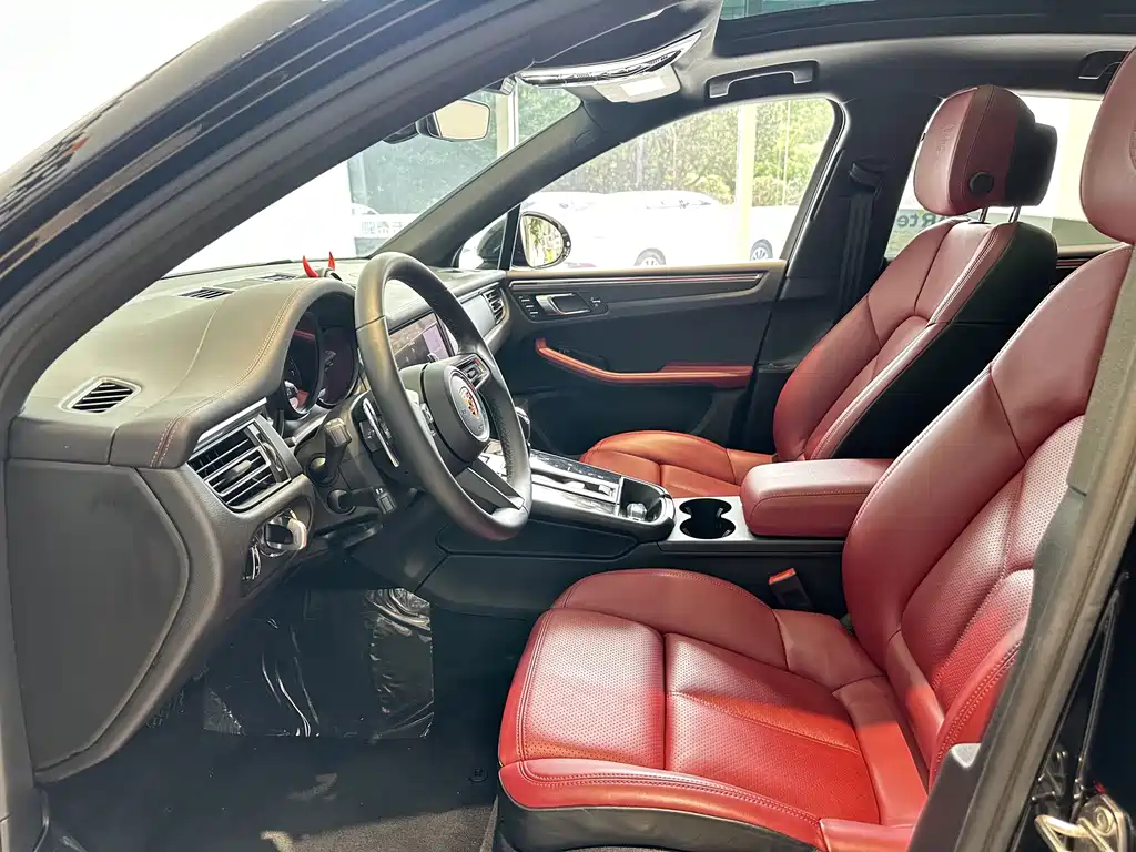 Porsche Macan — миниатюра 15
