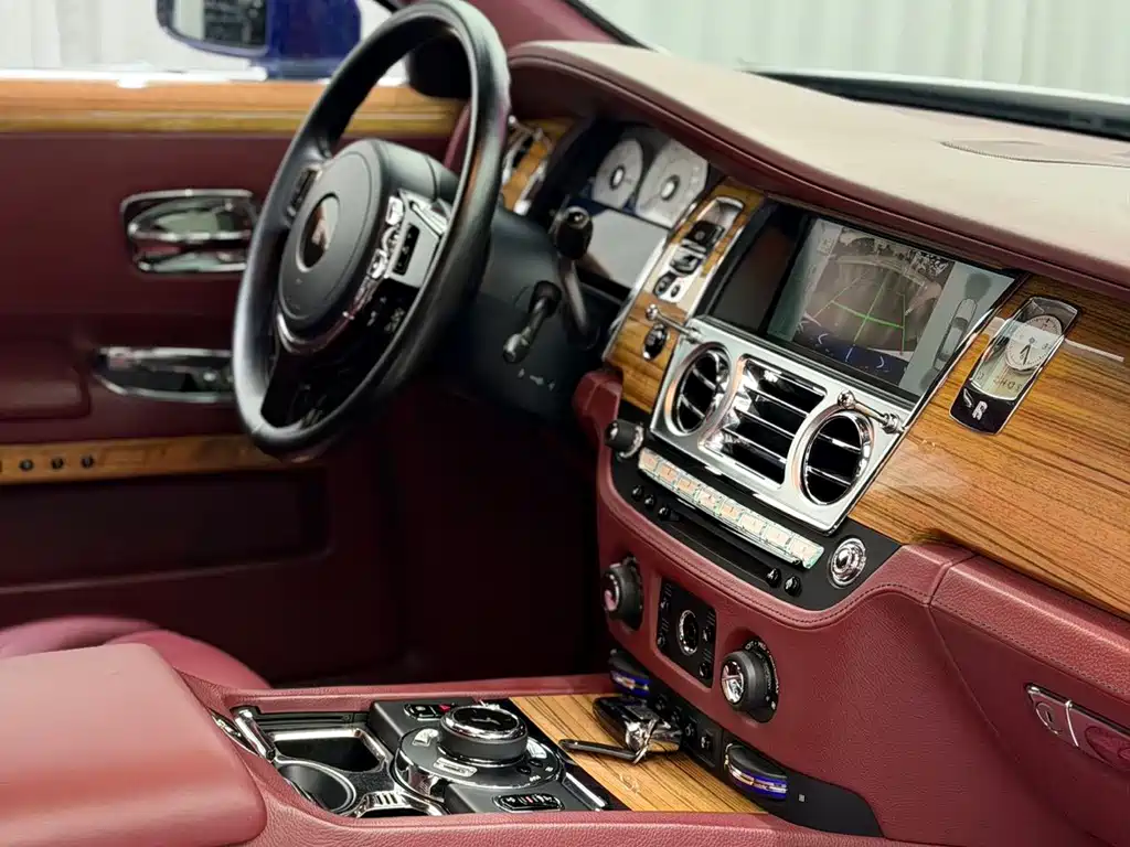 Rolls-Royce Ghost — миниатюра 13