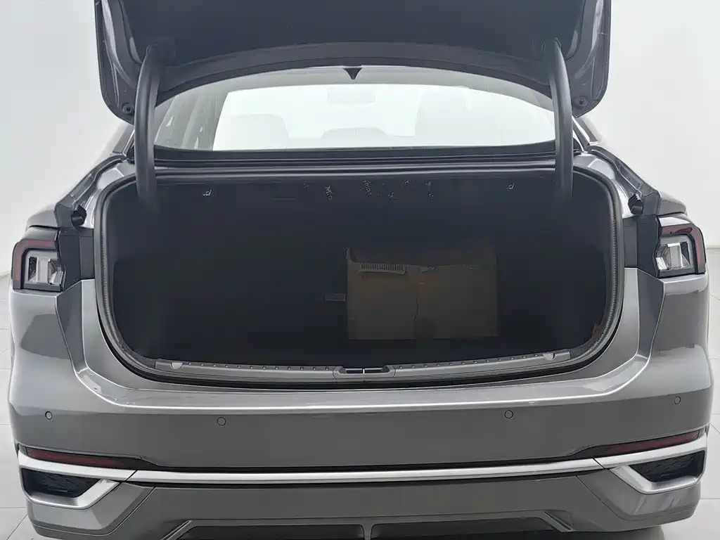 Ford Mondeo — миниатюра 16