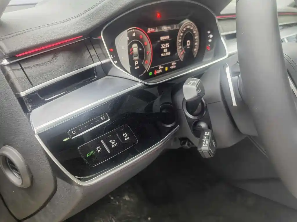 Audi A8 2024 A8L 50 TFSI quattro