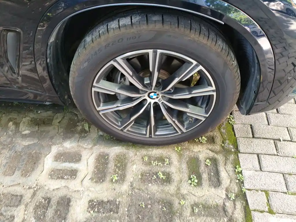 BMW X5 (Import) — миниатюра 25