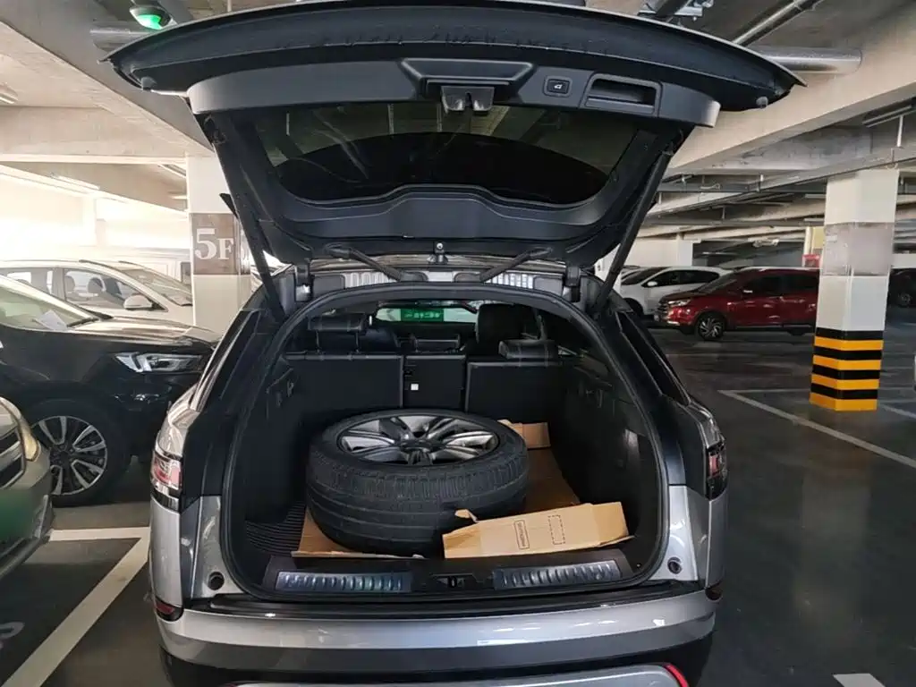 Land Rover Velar — миниатюра 10