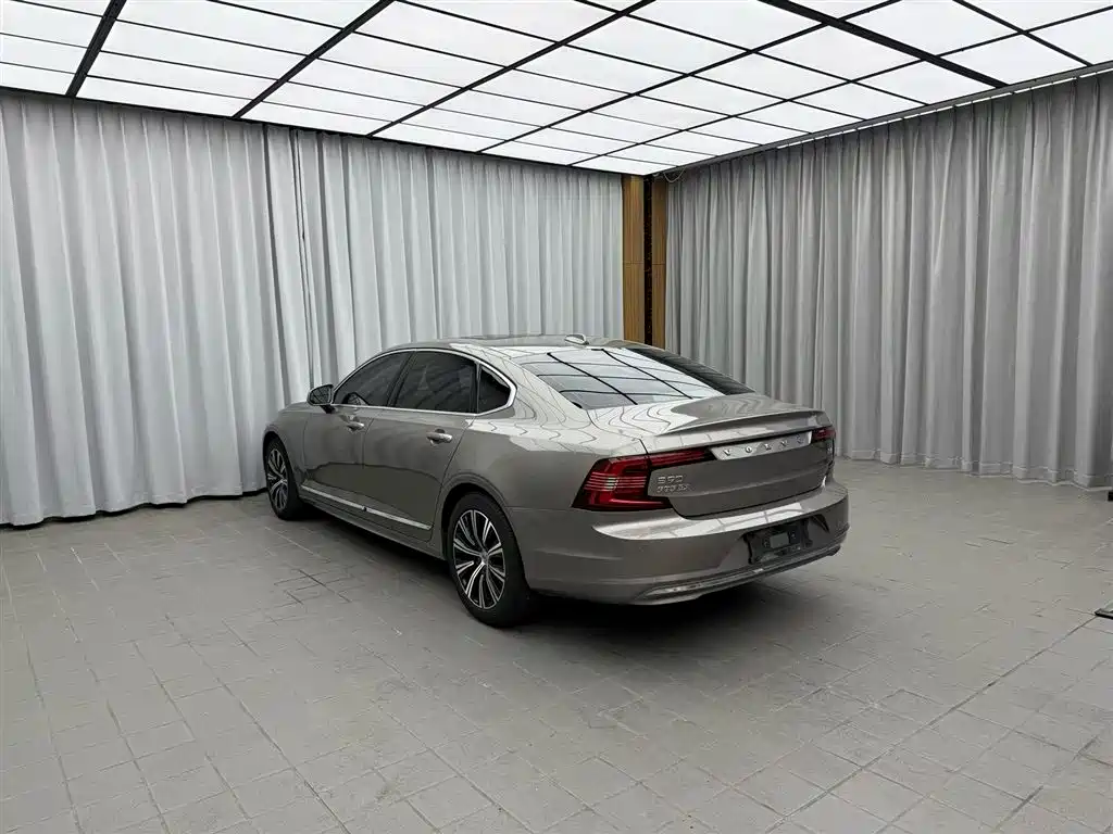 Volvo S90 2021 B5 Luxury