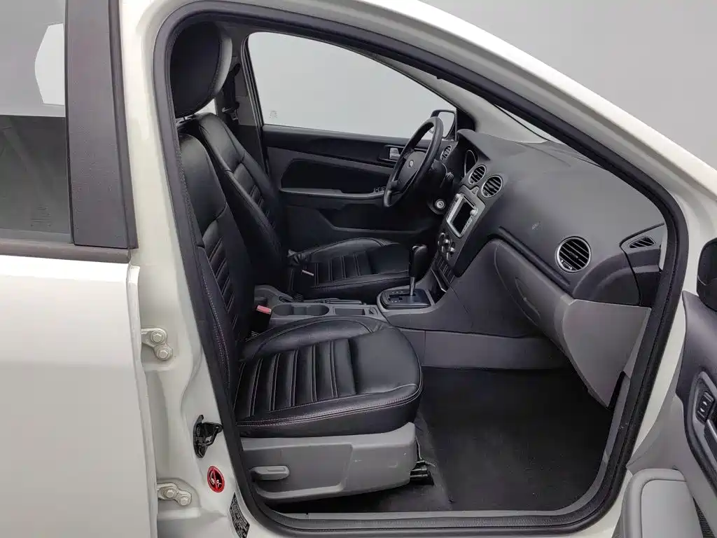 Ford Focus — миниатюра 23