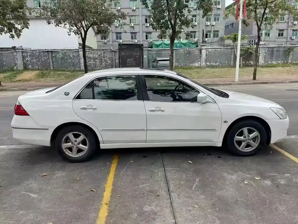Honda Accord 2007 2.4L AT Luxury