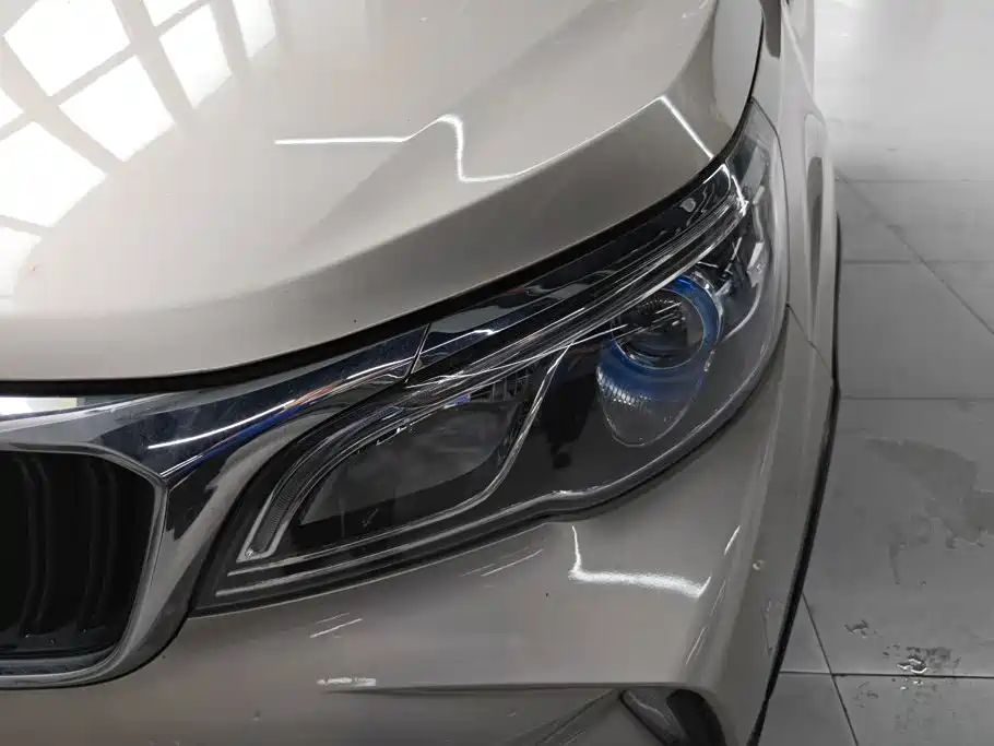 Geely Vision X3 — миниатюра 5