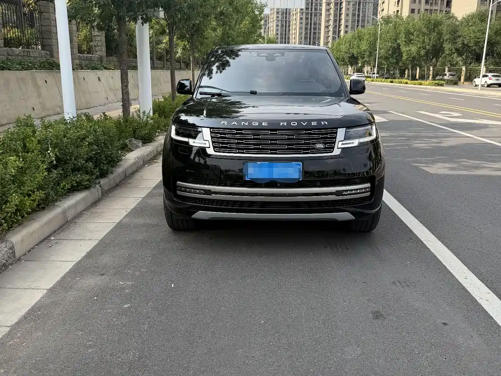 Land Rover Range Rover 2023 3.0 L6 400PS мест Long Wheelbase