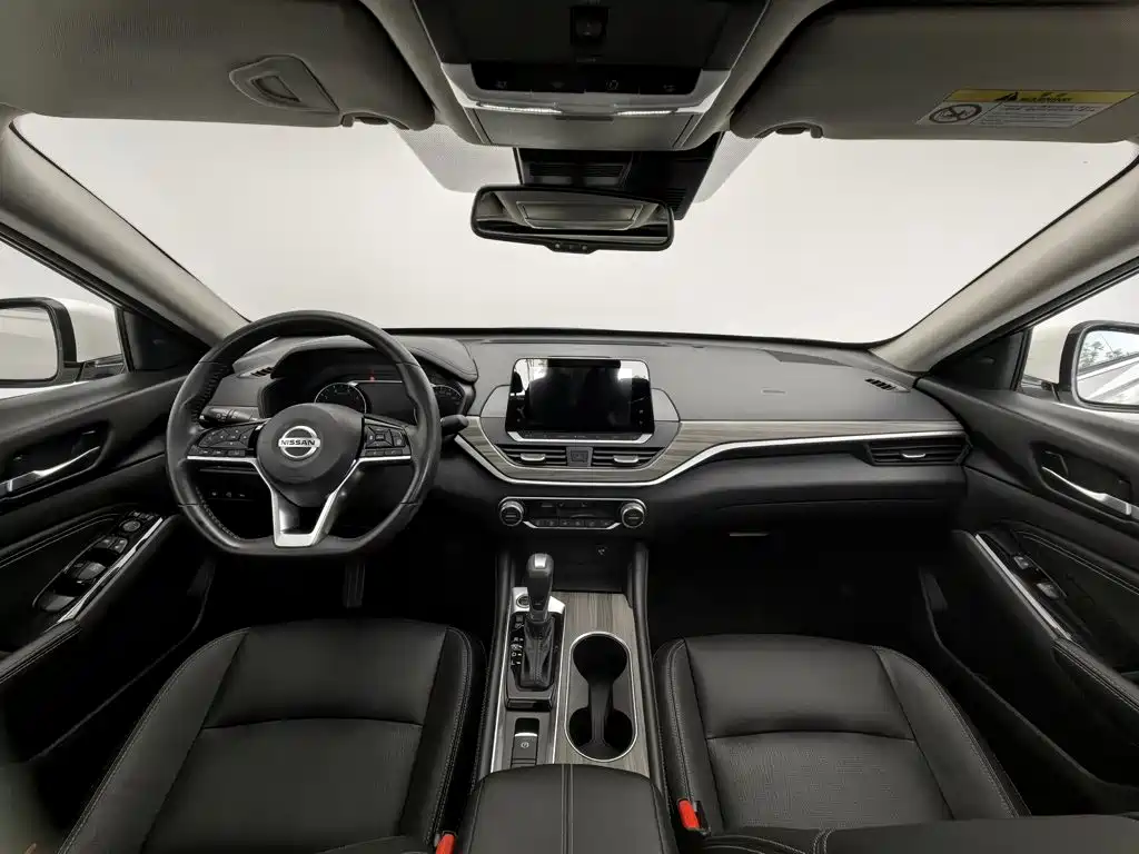 Nissan Teana — миниатюра 5