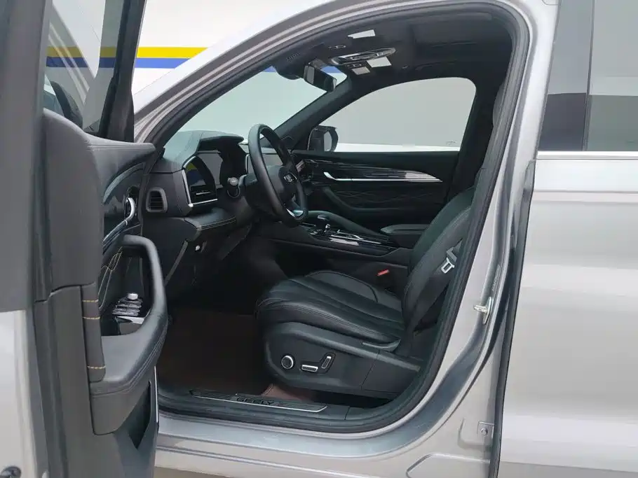 Geely Xingyue L — миниатюра 9