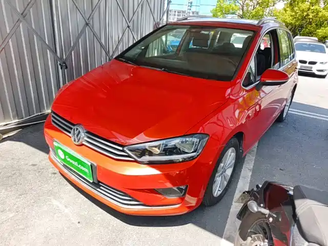 Volkswagen Golf Touran
