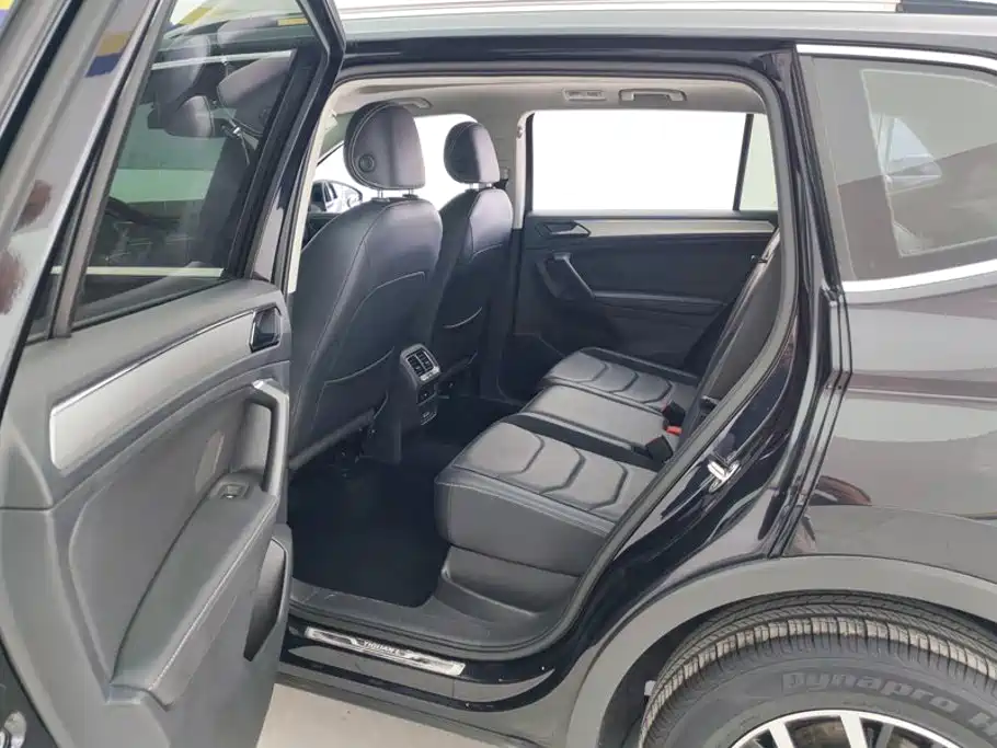 Volkswagen Tiguan L — миниатюра 11