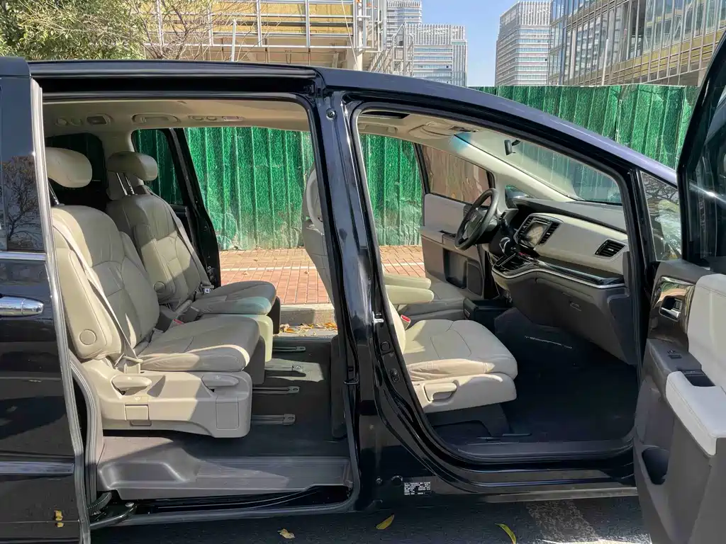 Honda Odyssey — миниатюра 7