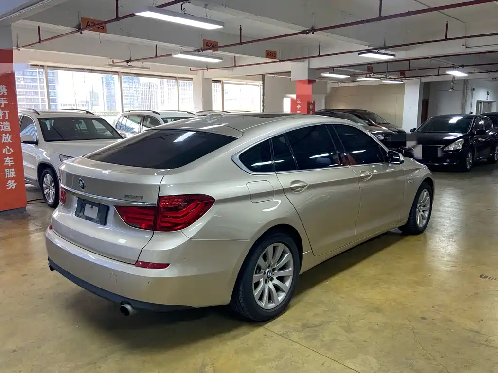 BMW 5 Series GT — миниатюра 4