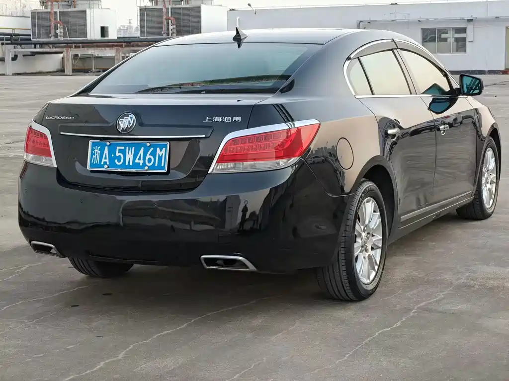 Buick LaCrosse — миниатюра 4