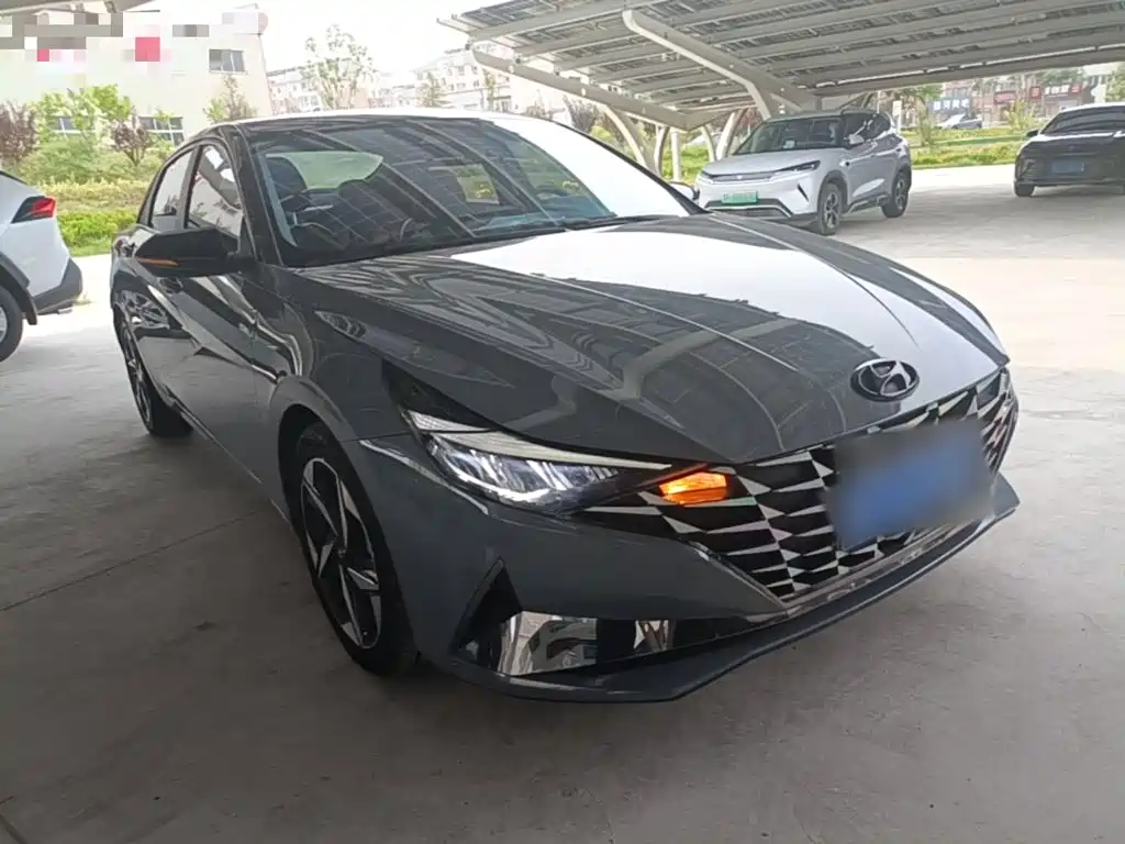 Hyundai Elantra 2021 1.5L CVT LUX Luxury