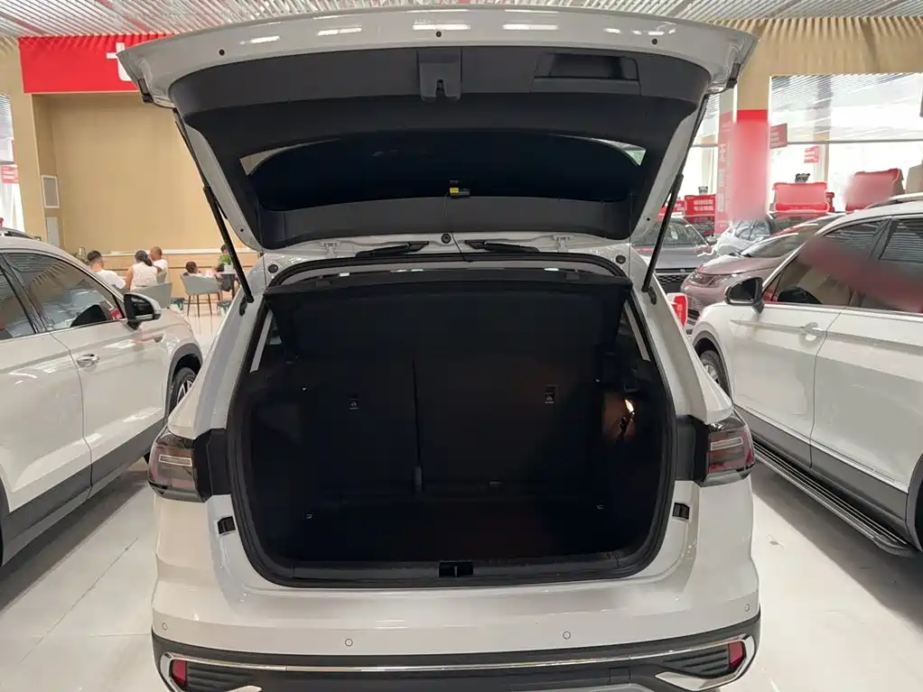 Volkswagen Tharu 2024 300TSI