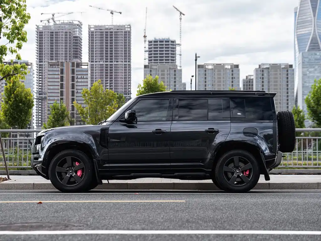 Land Rover Defender — миниатюра 7
