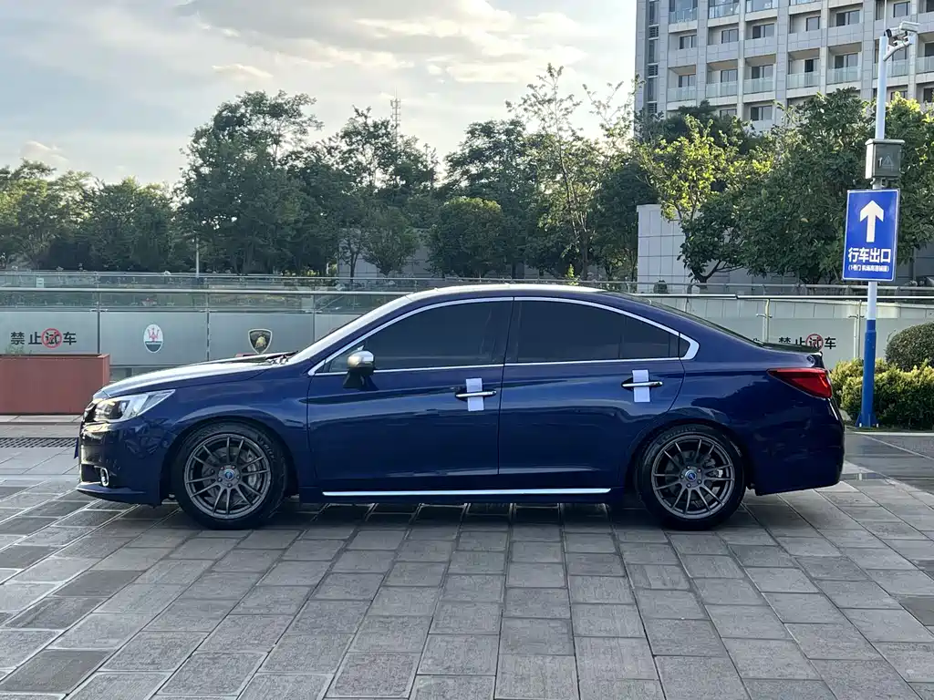 Subaru Legacy 2017 2.5i EyeSight