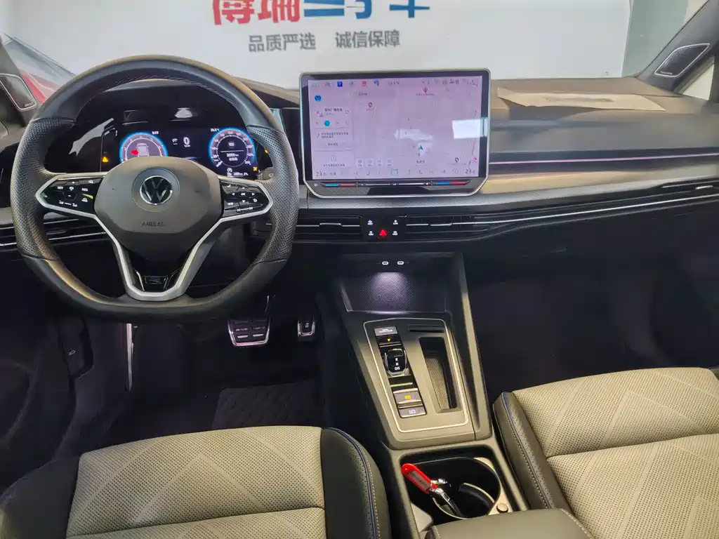 Volkswagen Golf — миниатюра 36