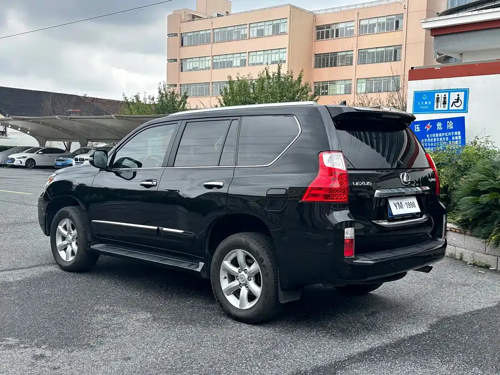 Lexus GX — миниатюра 7