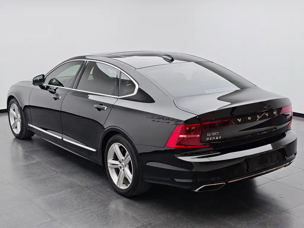 Volvo S90 — миниатюра 4